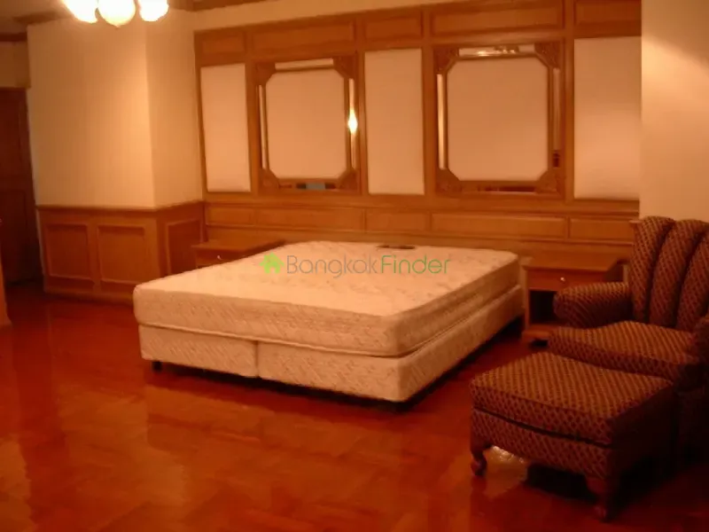 Nana Sukhumvut, Nana, Nana, Thailand, 3 Bedroom Bedrooms, 0 ,3 BathroomBathrooms,Condo,For Rent,Tower Park,Nana Sukhumvut,3897