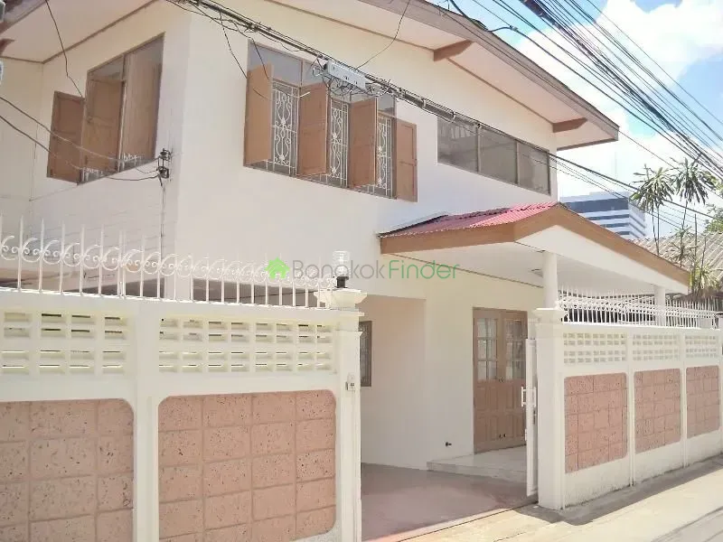 Phrom Phong, Phrom Phong, Thailand, 3 Bedroom Bedrooms, 0 ,3 BathroomBathrooms,House,For Rent,3913