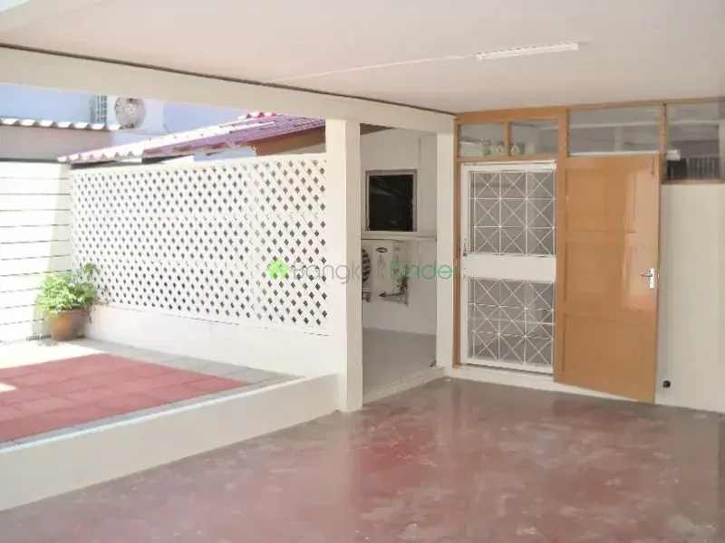 Phrom Phong, Phrom Phong, Thailand, 3 Bedroom Bedrooms, 0 ,3 BathroomBathrooms,House,For Rent,3913