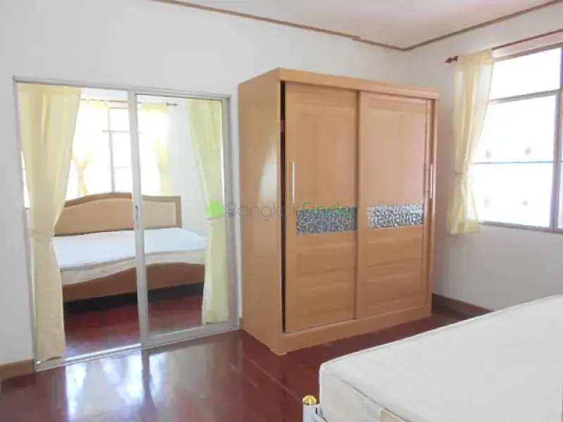 Phrom Phong, Phrom Phong, Thailand, 3 Bedroom Bedrooms, 0 ,3 BathroomBathrooms,House,For Rent,3913