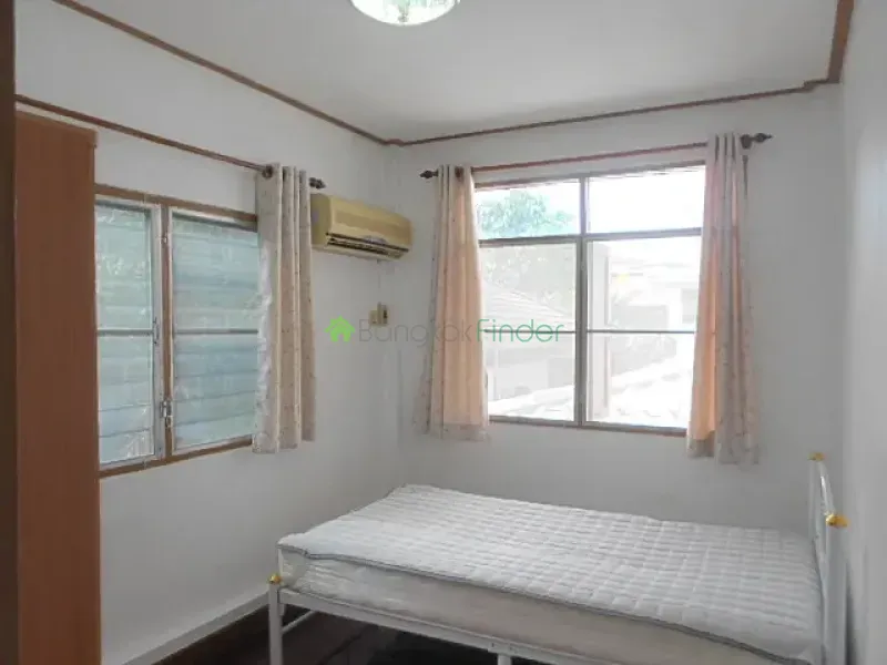 Phrom Phong, Phrom Phong, Thailand, 3 Bedroom Bedrooms, 0 ,3 BathroomBathrooms,House,For Rent,3913