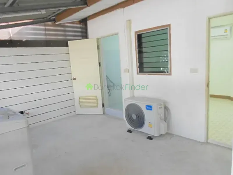 Phrom Phong, Phrom Phong, Thailand, 3 Bedroom Bedrooms, 0 ,3 BathroomBathrooms,House,For Rent,3913