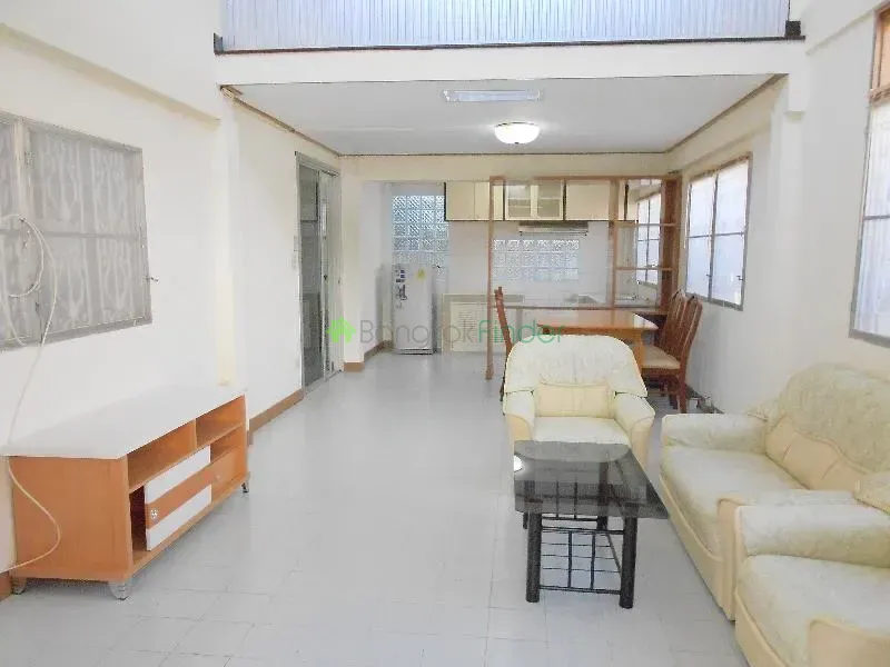 Phrom Phong, Phrom Phong, Thailand, 3 Bedroom Bedrooms, 0 ,3 BathroomBathrooms,House,For Rent,3913