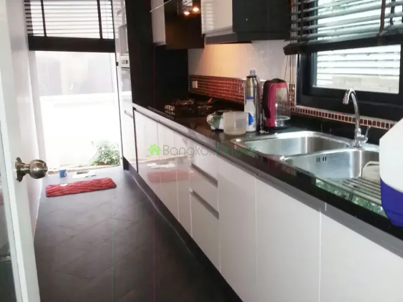 Bangna-Srinakarin, Bangna-Srinakarin, Thailand, 3 Bedroom Bedrooms, 0 ,2 BathroomBathrooms,House,For Rent,4402