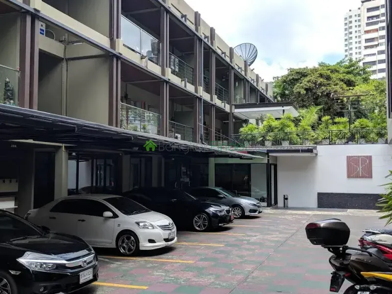 Thonglor, Thonglor, Thailand, 1 Bedroom Bedrooms, 0 ,1 BathroomBathrooms,Apartment,For Rent,Surindra Mansion,4549