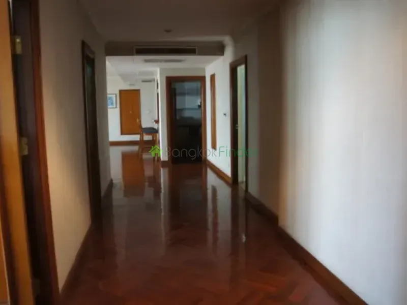 Ekamai, Ekamai, Thailand, 4 Bedroom Bedrooms, 0 ,4 BathroomBathrooms,Apartment,For Rent,Royal Kensington Mansion,4643