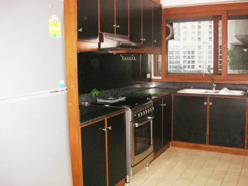 Nana, Nana, Thailand, 3 Bedroom Bedrooms, 0 ,3 BathroomBathrooms,Condo,For Rent,Tower Park,4664