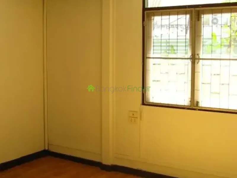 Phrom Phong, Phrom Phong, Thailand, 2 Bedroom Bedrooms, 0 ,1 BathroomBathrooms,Apartment,For Rent,Sukhumvit24home,4738