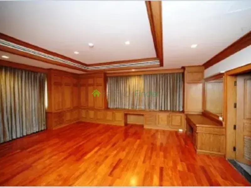 Nana, Nana, Thailand, 4 Bedroom Bedrooms, 0 ,4 BathroomBathrooms,Condo,For Rent,Tower Park,4743