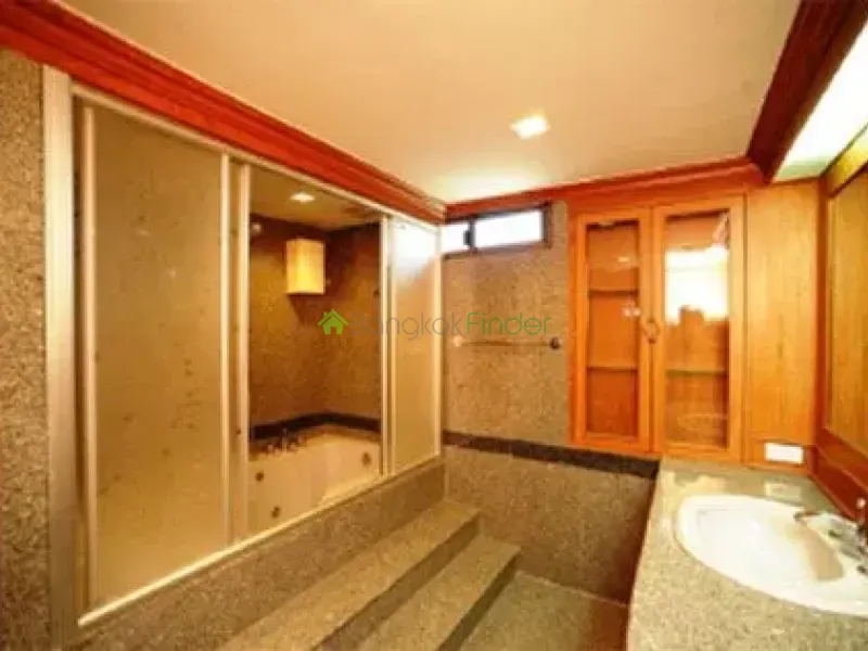 Nana, Nana, Thailand, 4 Bedroom Bedrooms, 0 ,4 BathroomBathrooms,Condo,For Rent,Tower Park,4743