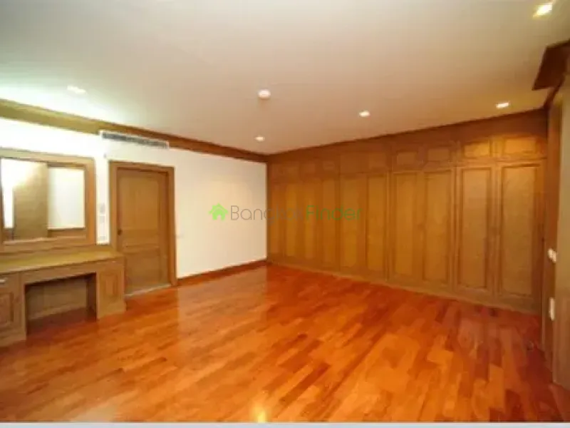 Nana, Nana, Thailand, 4 Bedroom Bedrooms, 0 ,4 BathroomBathrooms,Condo,For Rent,Tower Park,4743