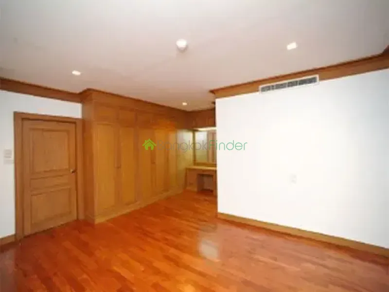 Nana, Nana, Thailand, 4 Bedroom Bedrooms, 0 ,4 BathroomBathrooms,Condo,For Rent,Tower Park,4743