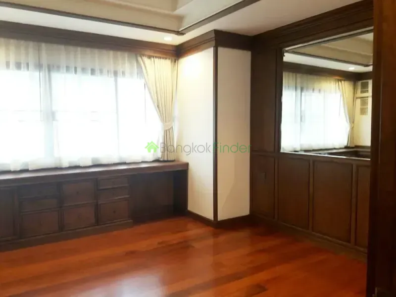 Nana, Nana, Thailand, 4 Bedroom Bedrooms, 0 ,4 BathroomBathrooms,Condo,For Rent,Tower Park,4743