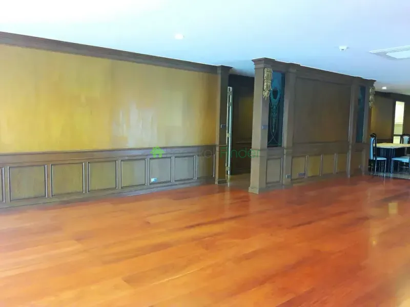 Nana, Nana, Thailand, 4 Bedroom Bedrooms, 0 ,4 BathroomBathrooms,Condo,For Rent,Tower Park,4743