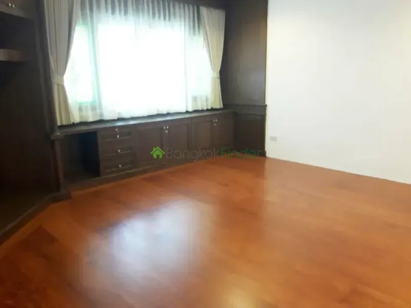 Nana, Nana, Thailand, 4 Bedroom Bedrooms, 0 ,4 BathroomBathrooms,Condo,For Rent,Tower Park,4743