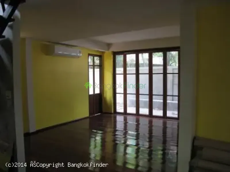 40 Ratchada, Ratchada, Ratchada, Thailand, 2 Bedroom Bedrooms, 0 ,3 BathroomBathrooms,House,For Rent,Ratchada,5588