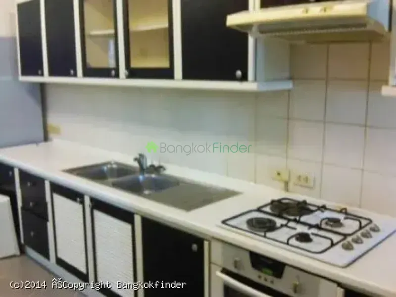 Mo Chit, Mochit, Mo Chit, Thailand, 4 Bedroom Bedrooms, 0 ,4 BathroomBathrooms,House,For Rent,Mo Chit,5612