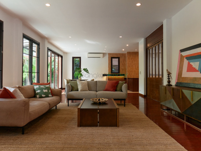 63 Sukhumvit, Ekkamai, Thailand, 4 Bedrooms Bedrooms, ,5 BathroomsBathrooms,House,For Rent,Sukhumvit,5617