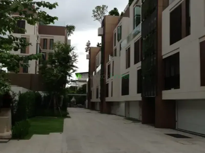 Sathorn, Sathorn, Sathon, Thailand, 3 Bedroom Bedrooms, 0 ,3 BathroomBathrooms,Condo,For Rent,Baan Lux,Sathorn,5653