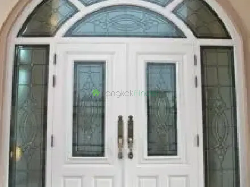 4 Sukhumvit, Nana, Nana, Thailand, 4 Bedroom Bedrooms, 0 ,4 BathroomBathrooms,House,For Rent,Sukhumvit,5659