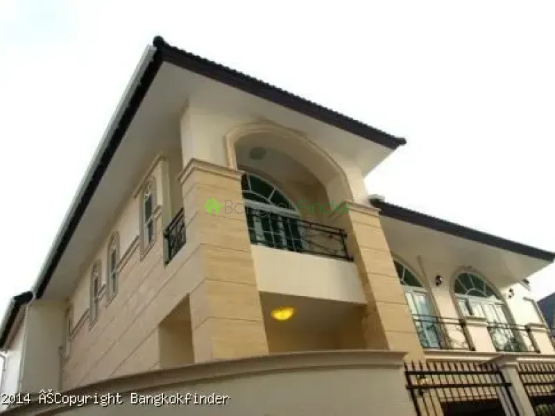 4 Sukhumvit, Nana, Nana, Thailand, 4 Bedroom Bedrooms, 0 ,4 BathroomBathrooms,House,For Rent,Sukhumvit,5659