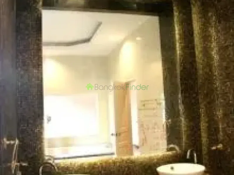 4 Sukhumvit, Nana, Nana, Thailand, 4 Bedroom Bedrooms, 0 ,4 BathroomBathrooms,House,For Rent,Sukhumvit,5659
