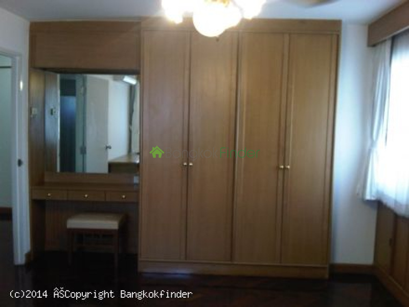 3 Sukhumvit, Nana, Nana, Thailand, 4 Bedroom Bedrooms, 0 ,4 BathroomBathrooms,Apartment,For Rent,Fourwings Mansion,Sukhumvit,5673