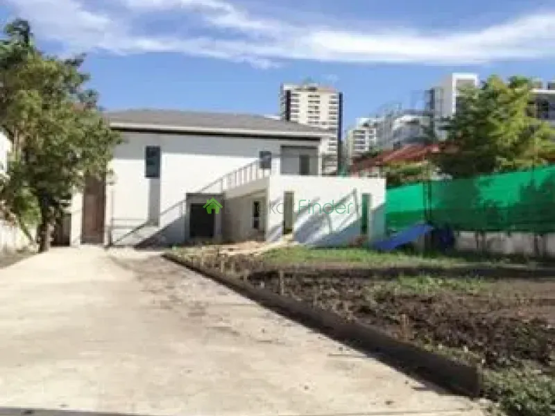 63 Sukhumvit, Ekamai, Ekamai, Thailand, 3 Bedroom Bedrooms, 0 ,3 BathroomBathrooms,House,For Rent,Sukhumvit,5684