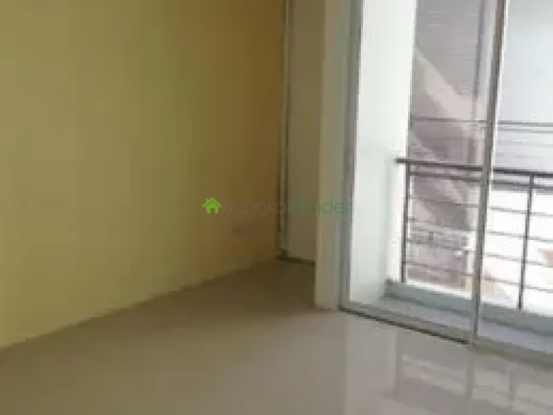 63 Sukhumvit, Ekamai, Ekamai, Thailand, 3 Bedroom Bedrooms, 0 ,3 BathroomBathrooms,House,For Rent,Sukhumvit,5684
