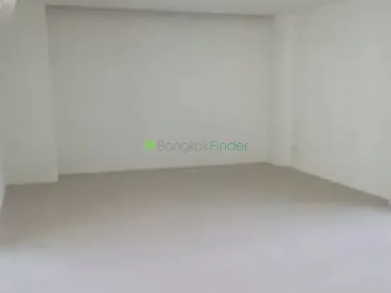 63 Sukhumvit, Ekamai, Ekamai, Thailand, 3 Bedroom Bedrooms, 0 ,3 BathroomBathrooms,House,For Rent,Sukhumvit,5684