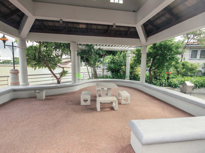 525 Khwaeng Bang Yi Khan, Bang Yi Khan, Bangkok, Thailand 10700, 3 Bedrooms Bedrooms, ,4 BathroomsBathrooms,Condo,For Rent,Rattanakosin View Mansion,Khwaeng Bang Yi Khan,5833