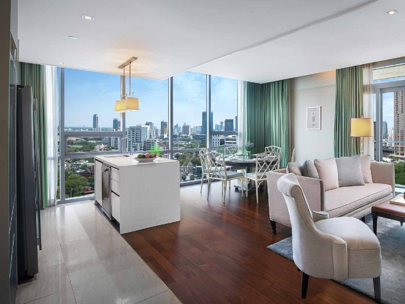 1 bedroom apartment for rent or sale 2 bedrooms for sale or rent at the oriental Residence in Bangkok. 