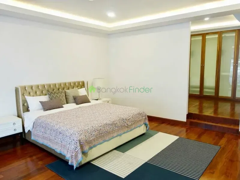 Phrom Phong, Thailand, 4 Bedroom Bedrooms, 0 ,4 BathroomBathrooms,Town House,For Rent,6456