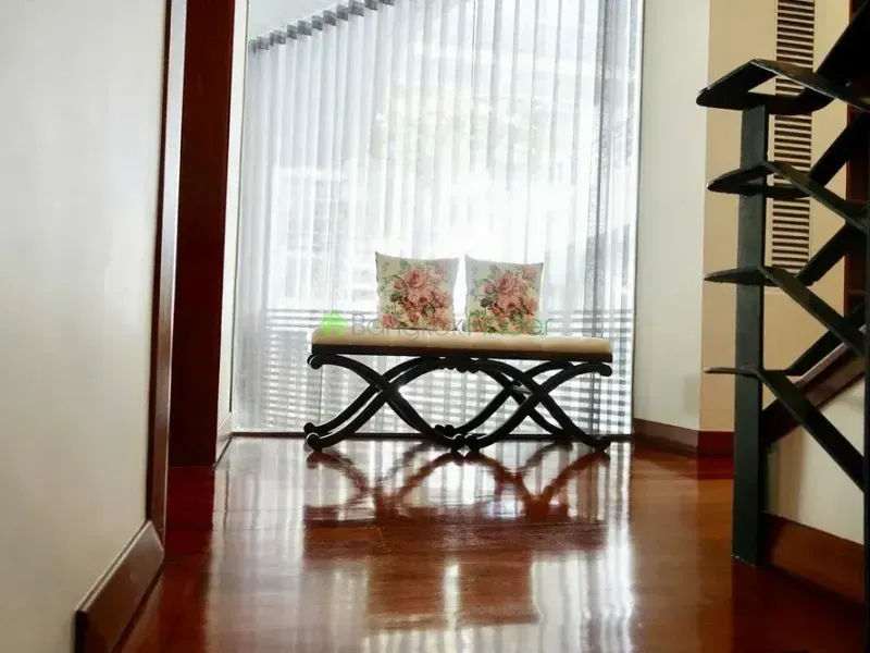 Phrom Phong, Thailand, 4 Bedroom Bedrooms, 0 ,4 BathroomBathrooms,Town House,For Rent,6456