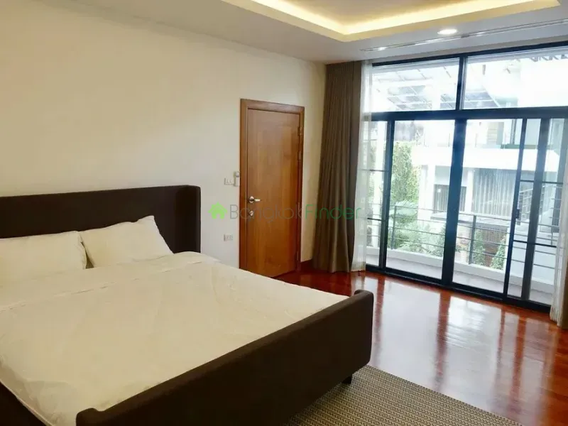 Phrom Phong, Thailand, 4 Bedroom Bedrooms, 0 ,4 BathroomBathrooms,Town House,For Rent,6456