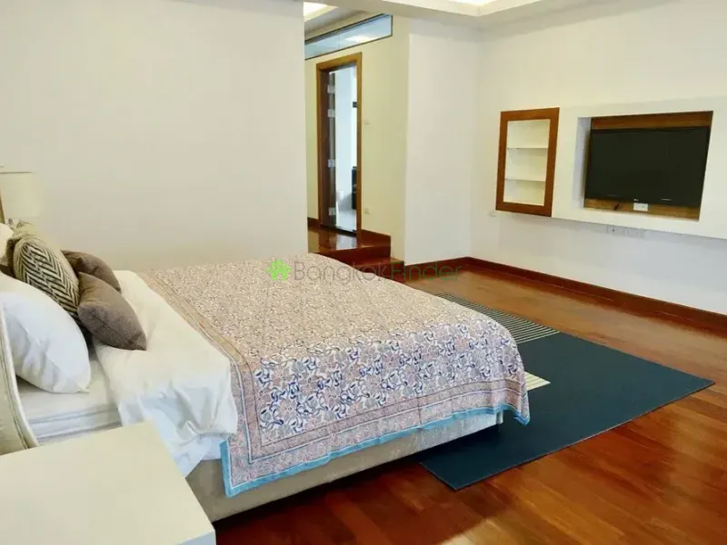 Phrom Phong, Thailand, 4 Bedroom Bedrooms, 0 ,4 BathroomBathrooms,Town House,For Rent,6456