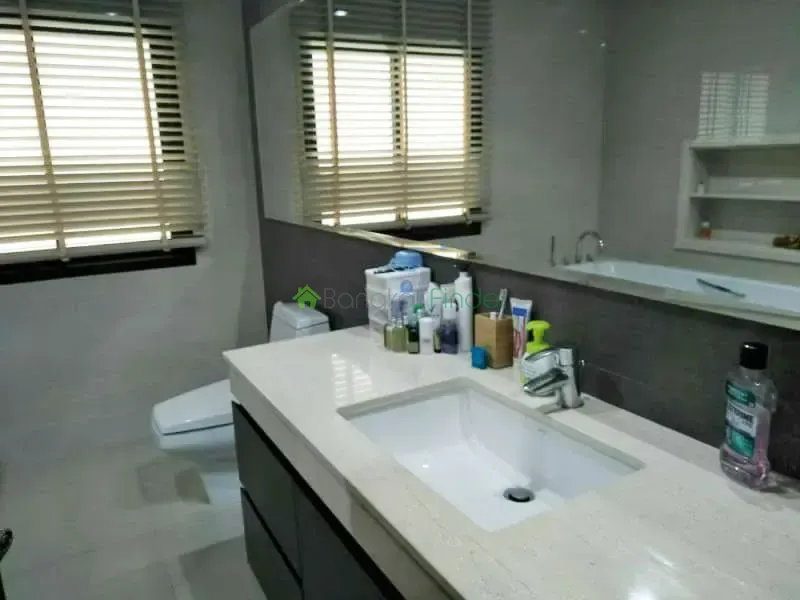 Bangkok, Phrom Phong, Thailand, 3 Bedroom Bedrooms, 0 ,4 BathroomBathrooms,Town House,For Rent,6498