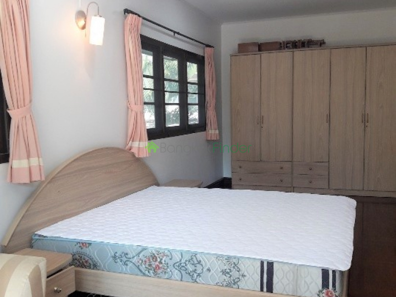 Bangkok, Ramkhamhaeng, Thailand, 3 Bedrooms Bedrooms, ,3 BathroomsBathrooms,House,For Rent,6506