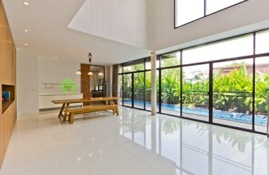 Phrom Phong, Bangkok, Thailand, 3 Bedrooms Bedrooms, ,3 BathroomsBathrooms,House,For Rent,6550