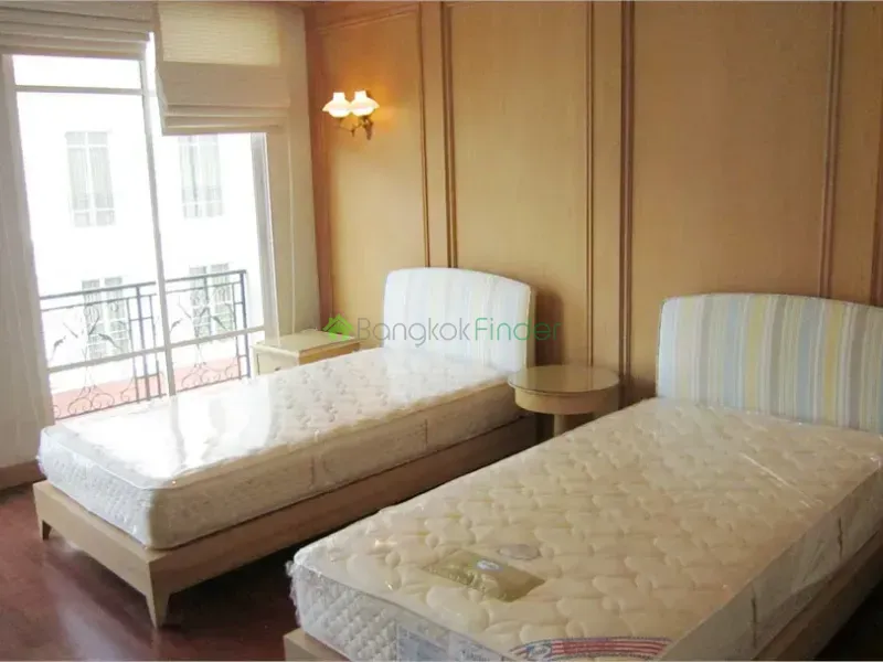 Thonglor, Thonglor, Thailand, 2 Bedroom Bedrooms, 0 ,5 BathroomBathrooms,Town House,For Rent,6553