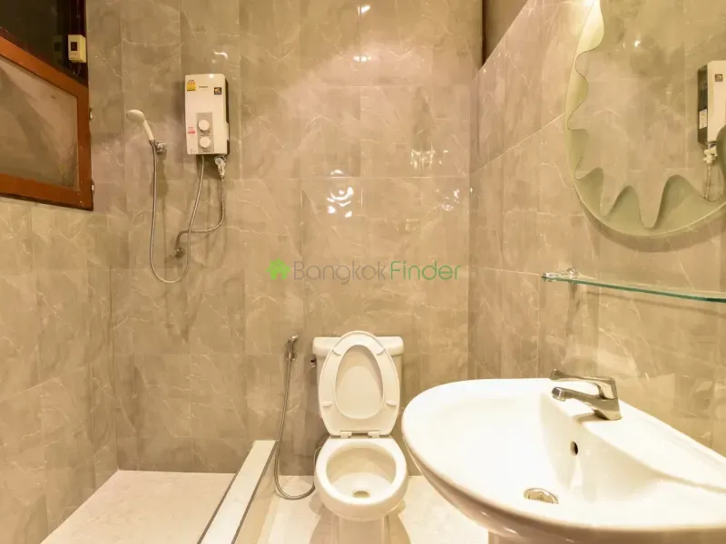 Thonglor, Thonglor, Thailand, 3 Bedroom Bedrooms, 0 ,3 BathroomBathrooms,House,For Rent,6585