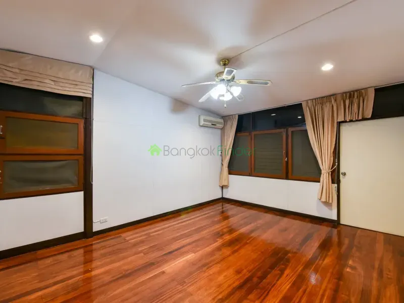 Thonglor, Thonglor, Thailand, 3 Bedroom Bedrooms, 0 ,3 BathroomBathrooms,House,For Rent,6585