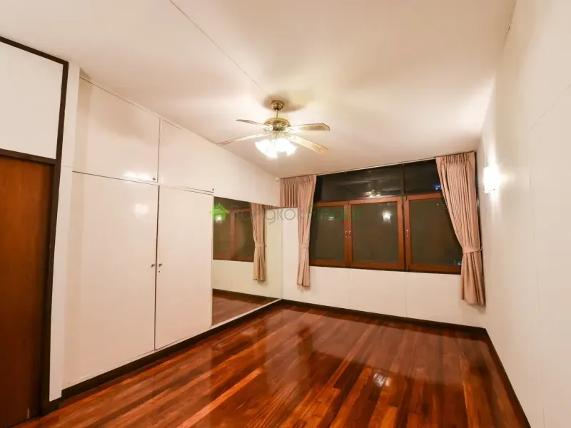 Thonglor, Thonglor, Thailand, 3 Bedroom Bedrooms, 0 ,3 BathroomBathrooms,House,For Rent,6585