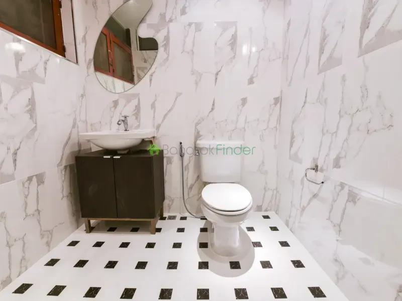 Thonglor, Thonglor, Thailand, 3 Bedroom Bedrooms, 0 ,3 BathroomBathrooms,House,For Rent,6585