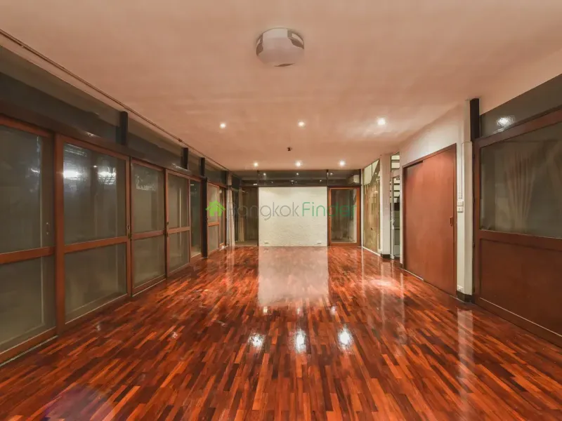 Thonglor, Thonglor, Thailand, 3 Bedroom Bedrooms, 0 ,3 BathroomBathrooms,House,For Rent,6585
