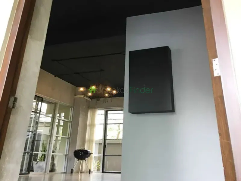 Pattanakarn, Pattanakarn, Thailand, 3 Bedroom Bedrooms, 0 ,3 BathroomBathrooms,Town House,For Rent,6601