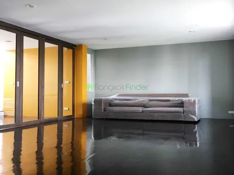 Pattanakarn, Pattanakarn, Thailand, 3 Bedroom Bedrooms, 0 ,3 BathroomBathrooms,Town House,For Rent,6601