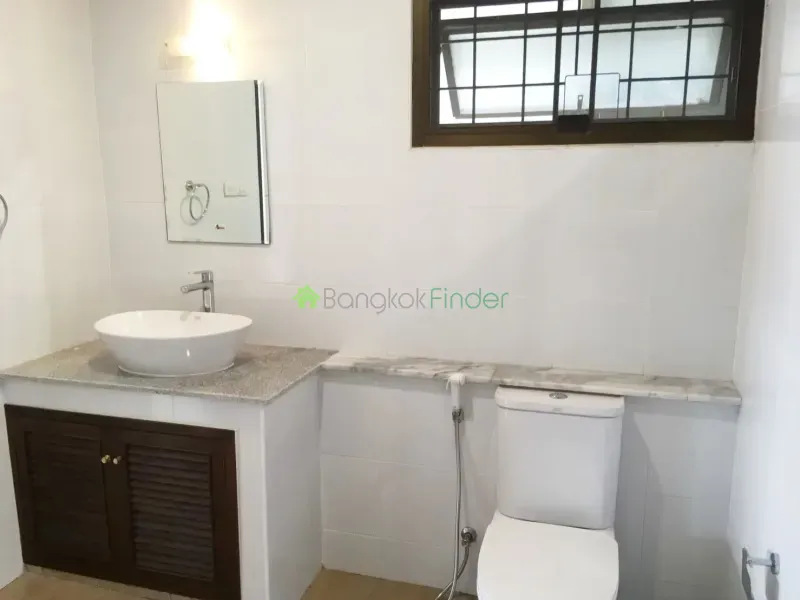 Phrakanong, Phra Khanong, Thailand, 3 Bedroom Bedrooms, 0 ,4 BathroomBathrooms,Town House,For Rent,6655
