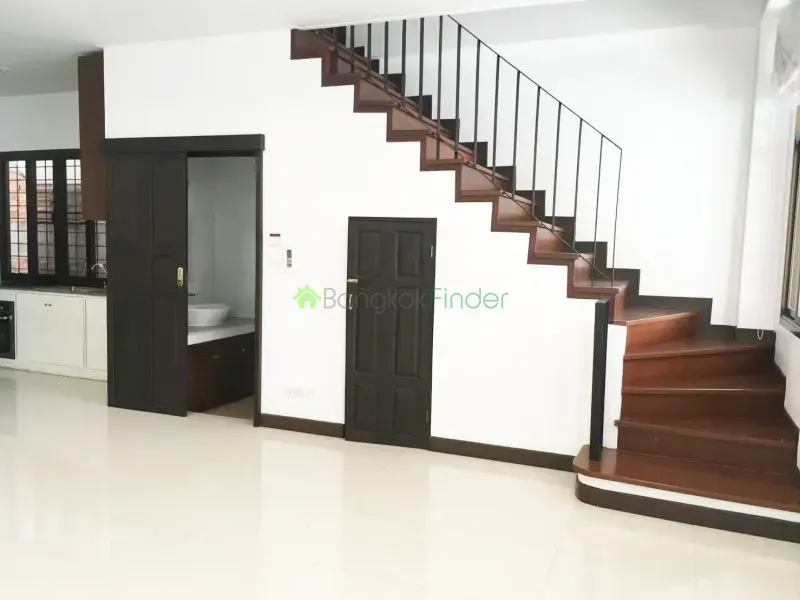 Phrakanong, Phra Khanong, Thailand, 3 Bedroom Bedrooms, 0 ,4 BathroomBathrooms,Town House,For Rent,6655