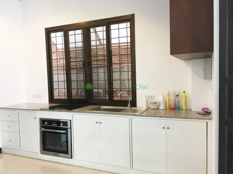 Phrakanong, Phra Khanong, Thailand, 3 Bedroom Bedrooms, 0 ,4 BathroomBathrooms,Town House,For Rent,6655